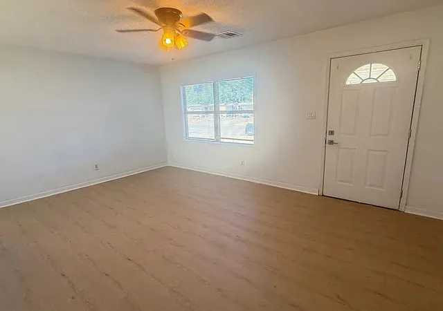 Photo 3 of Single family home for sale at 1804 Elm Dr, Del City, OK 73115 | MLS# 1255075 | Listing updated on 2026-10-23
