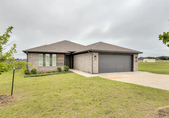 Photo 1 of Single family home for sale at 2406 Heather Rd, Blanchard, OK 73010 | MLS# 1255094 | Listing updated on 2026-10-23