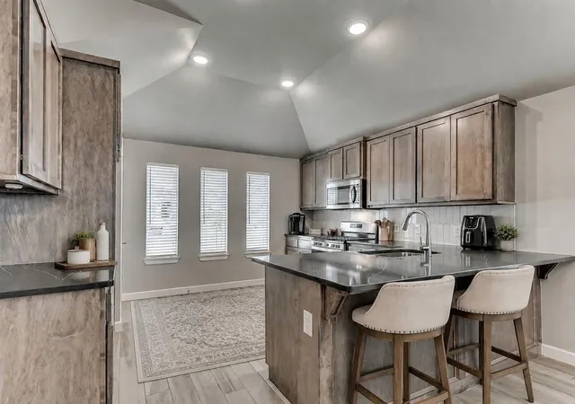Photo 3 of Single family home for sale at 2406 Heather Rd, Blanchard, OK 73010 | MLS# 1255094 | Listing updated on 2026-10-23