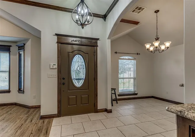 Photo 4 of Single family home for sale at 113 Rue De Montserrat, Norman, OK 73071 | MLS# 1255099 | Listing updated on 2026-10-23