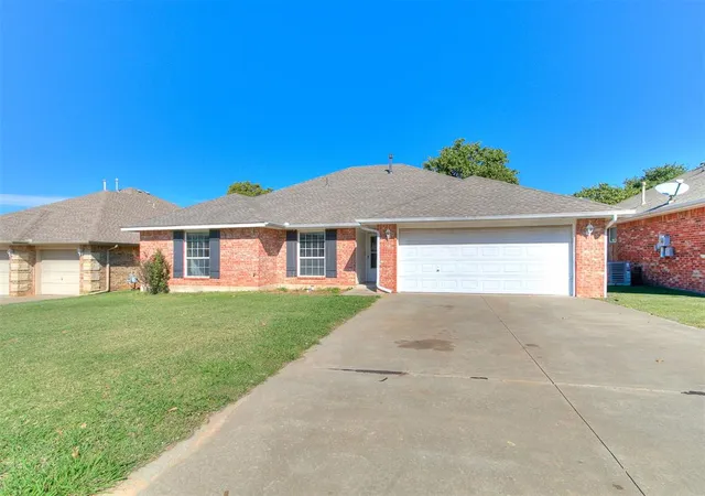 Photo 2 of Single family home for sale at 14421 Timberdale Dr, Choctaw, OK 73020 | MLS# 1255113 | Listing updated on 2026-10-23