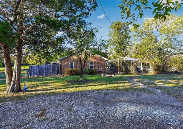 Photo 1 of Sale Pending at 9205 Benny Bruce St, Norman, OK 73026 | MLS# 1255152 | Listing updated on 2026-10-25