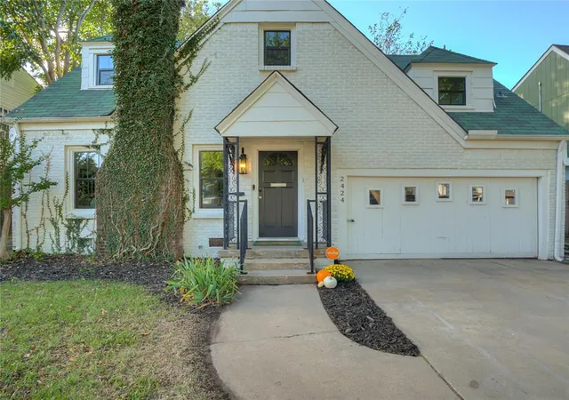 Single family home for sale at 2424 NW 18th Street, Oklahoma City, OK 73107 | MLS# 1255155