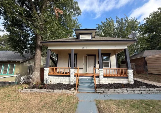 Single family home for sale at 2015 W Park Pl, Oklahoma City, OK 73106 | MLS# 1255174