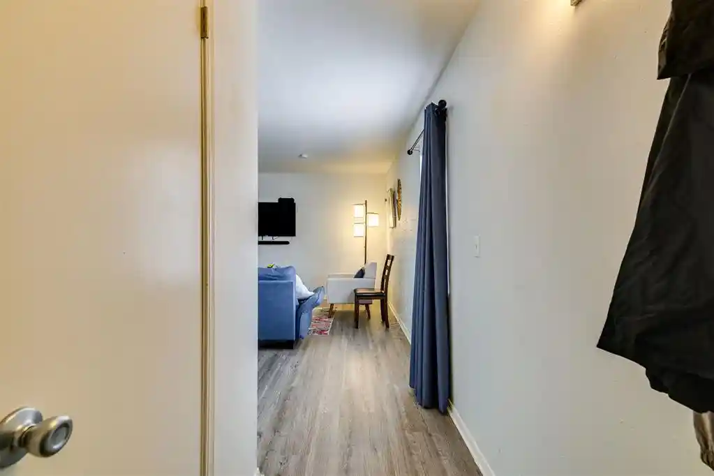 Listing Photo 2 - Condo for sale in 6732 N Meridian Ave located at 6732 N Meridian Ave, Oklahoma, OK 73116 - Unit 6732 N Meridian Ave