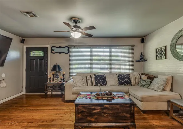 Photo 3 of Single family home for sale at 7121 NW 44th Street, Bethany, OK 73008 | MLS# 1255219 | Listing updated on 2026-10-23