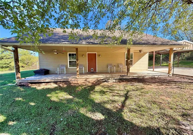 Single family home for sale at 16950 Valley View Rd, Newalla, OK 74857 | MLS# 1255223