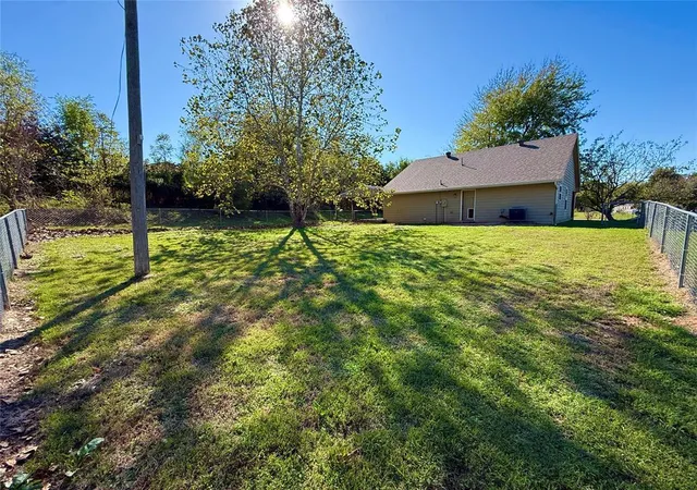 Photo 3 of Single family home for sale at 16950 Valley View Rd, Newalla, OK 74857 | MLS# 1255223 | Listing updated on 2026-10-27