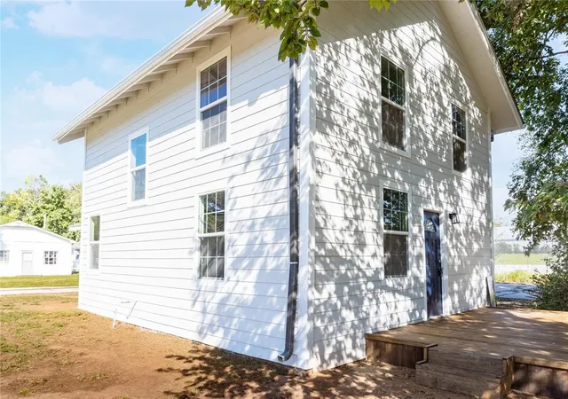 Photo 4 of Single family home for sale at 401 E 14th Avenue, Stillwater, OK 74074 | MLS# 1255228 | Listing updated on 2026-10-22