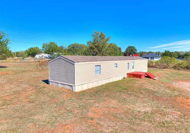Photo 3 of Sale Pending at 2650 Woodbury Pl, Guthrie, OK 73044 | MLS# 1255269 | Listing updated on 2026-10-28