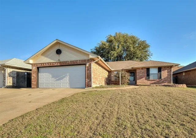 Single family home for sale at 9123 Orange Dr, Midwest City, OK 73130 | MLS# 1255270