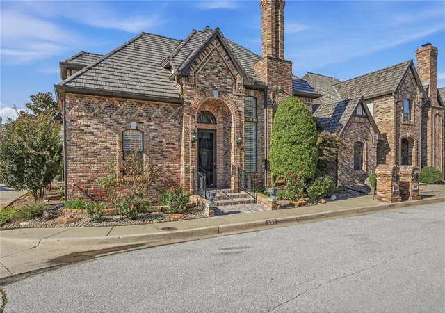 Single family home for sale at 332 Millbrook Dr, Norman, OK 73072 | MLS# 1255276