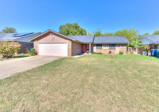 Photo 2 of Single family home for sale at 617 NW 117th Street, Oklahoma City, OK 73114 | MLS# 1255343 | Listing updated on 2026-10-24
