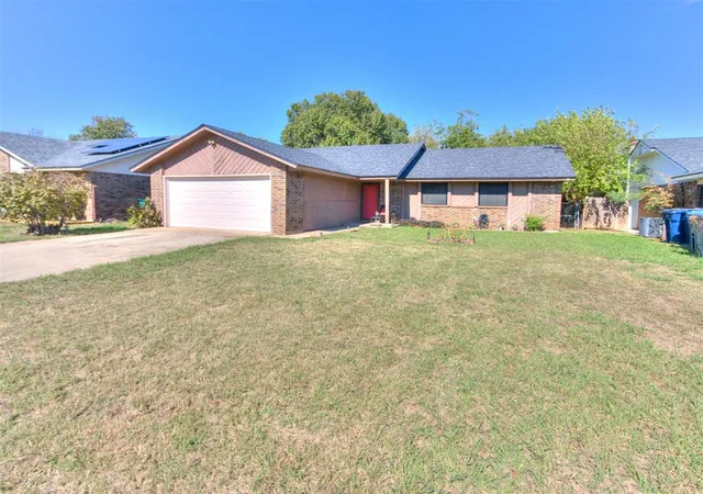 Photo 3 of Single family home for sale at 617 NW 117th Street, Oklahoma City, OK 73114 | MLS# 1255343 | Listing updated on 2026-10-24