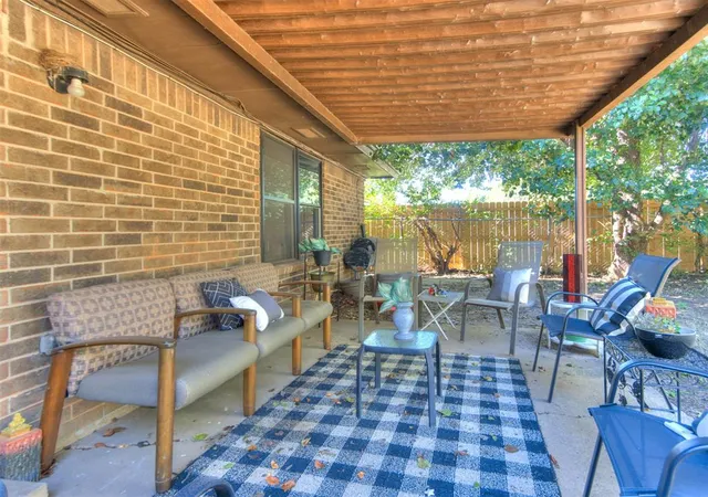 Photo 4 of Single family home for sale at 617 NW 117th Street, Oklahoma City, OK 73114 | MLS# 1255343 | Listing updated on 2026-10-24