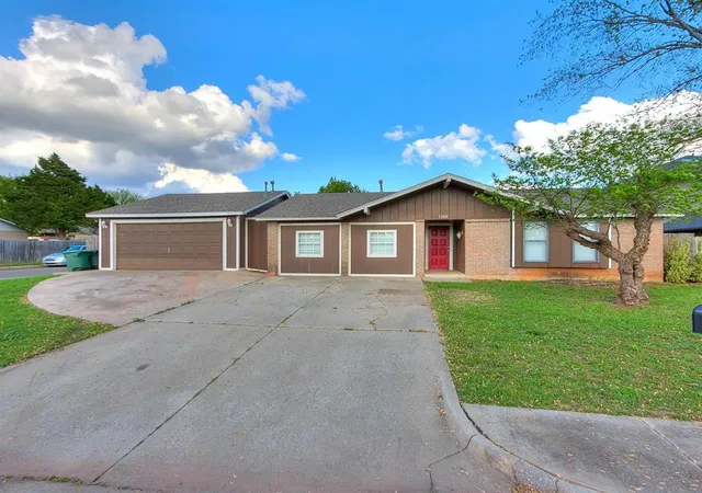 Single family home for sale at 1300 San Fidel Ln, Edmond, OK 73003 | MLS# 1255357