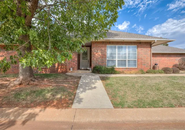 Multi family home for sale at 15500 Swallowtail Rd, Edmond, OK 73013 | MLS# 1255361