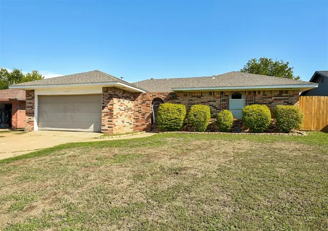 Single family home for sale at 11712 N Shartel Ave, Oklahoma City, OK 73114 | MLS# 1255370