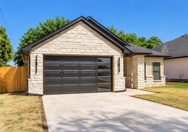 Single family home for sale at 4212 N Shadybrook Dr, Oklahoma City, OK 73110 | MLS# 1255375