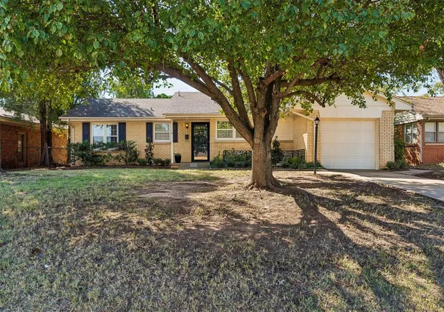 Photo 2 of Single family home for sale at 2928 NW 70th Street, Oklahoma City, OK 73116 | MLS# 1255407 | Listing updated on 2026-10-28