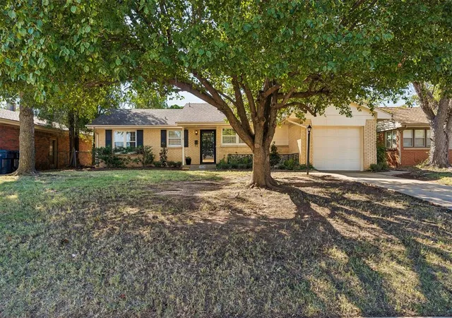 Photo 3 of Single family home for sale at 2928 NW 70th Street, Oklahoma City, OK 73116 | MLS# 1255407 | Listing updated on 2026-10-28