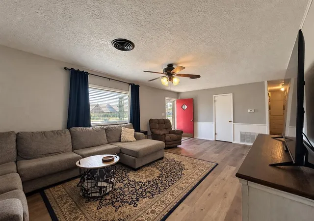 Photo 2 of Single family home for sale at 1019 E Lincoln St, Sentinel, OK 73664 | MLS# 1255419 | Listing updated on 2026-10-28
