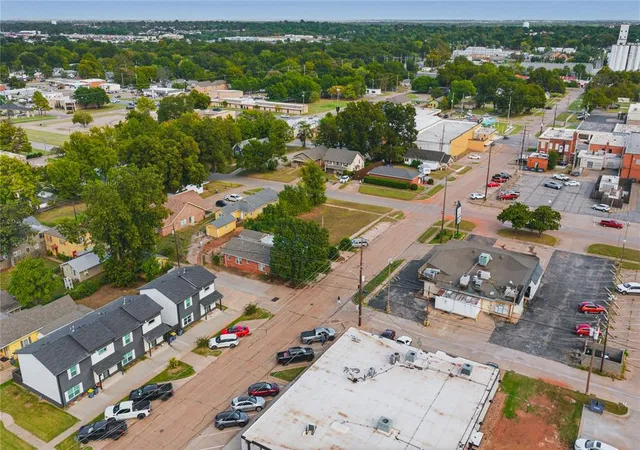 Photo 4 of Single family home for sale at 424 S Husband St, Stillwater, OK 74074 | MLS# 1255432 | Listing updated on 2026-10-29