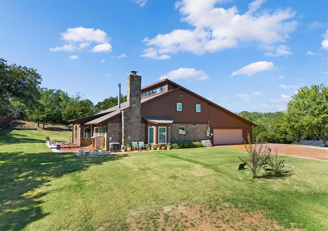 Photo 3 of Single family home for sale at 19925 Brookshire Rd, Arcadia, OK 73007 | MLS# 1255462 | Listing updated on 2026-10-28