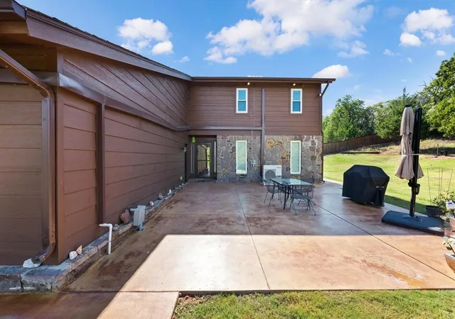 Photo 4 of Single family home for sale at 19925 Brookshire Rd, Arcadia, OK 73007 | MLS# 1255462 | Listing updated on 2026-10-28