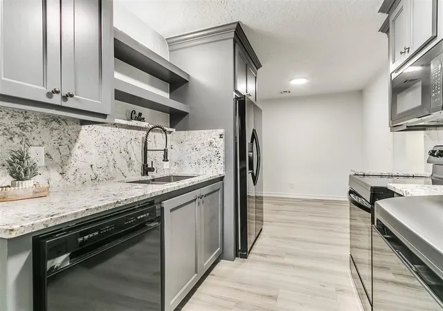 Photo 2 of Single family home for sale at 715 W Wisconsin Ave, Chickasha, OK 73018 | MLS# 1255471 | Listing updated on 2026-10-26