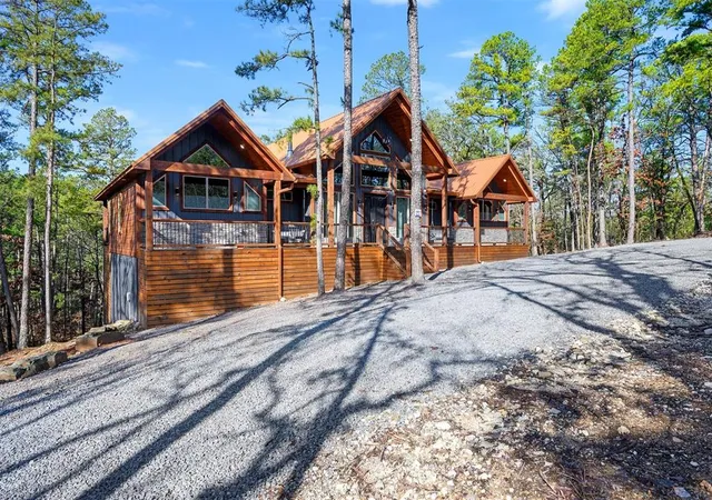 Photo 2 of Single family home for sale at 33 Teal Trl, Broken Bow, OK 74728 | MLS# 1255515 | Listing updated on 2026-10-28