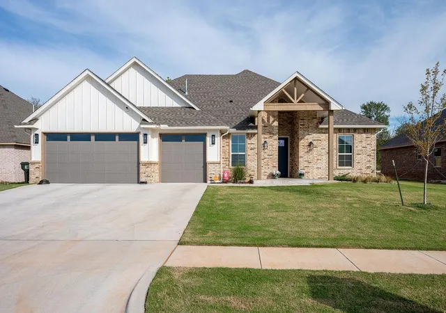 Single family home for sale at 623 Siena Springs Dr, Norman, OK 73071 | MLS# 1255526