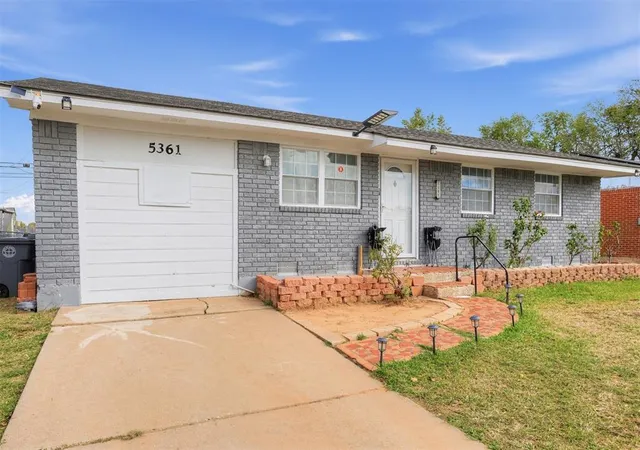 Photo 3 of Single family home for sale at 5361 NW Oak Ave, Lawton, OK 73505 | MLS# 1255561 | Listing updated on 2026-10-27