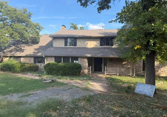 Single family home for sale at 2100 S Coltrane Rd, Edmond, OK 73013 | MLS# 1255565