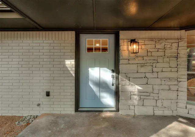 Photo 3 of Single family home for sale at 3814 Flora Dr, Norman, OK 73026 | MLS# 1255585 | Listing updated on 2026-10-28