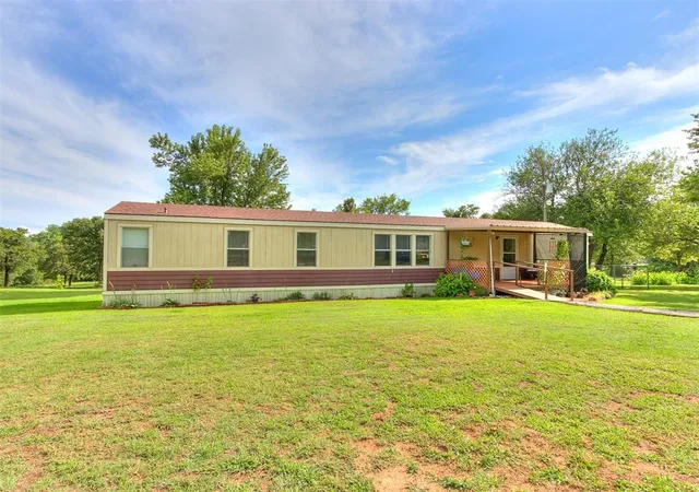 Photo 2 of Single family home for sale at 9904 N Bethel Rd, Norman, OK 73026 | MLS# 1255586 | Listing updated on 2026-10-27