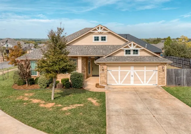 Photo 1 of Single family home for sale at 3725 Painted Bird Ln, Norman, OK 73071 | MLS# 1255615 | Listing updated on 2026-10-28