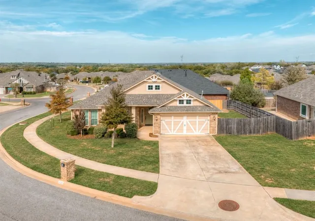 Photo 2 of Single family home for sale at 3725 Painted Bird Ln, Norman, OK 73071 | MLS# 1255615 | Listing updated on 2026-10-28