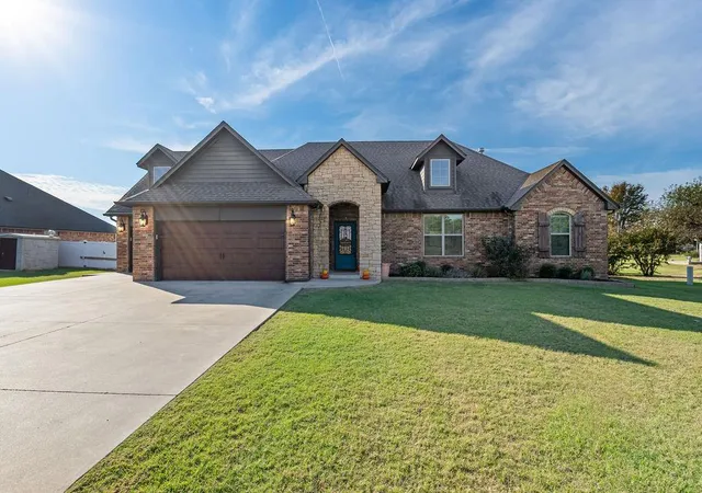 Single family home for sale at 38427 Collina, Shawnee, OK 74804 | MLS# 1255616
