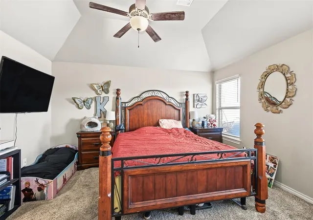 Photo 4 of Single family home for sale at 18816 Autumn Grv Dr, Edmond, OK 73012 | MLS# 1255631 | Listing updated on 2026-10-27