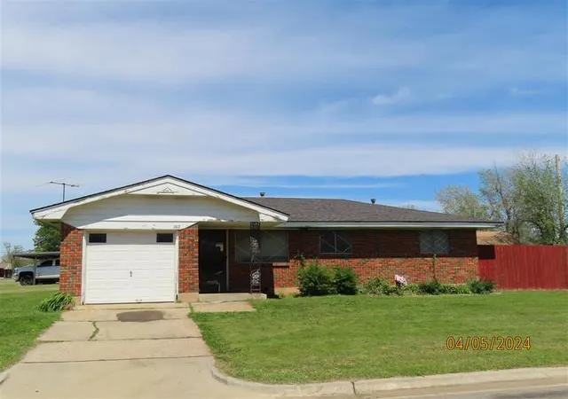 Photo 1 of Sale Pending at 102 Baer Loaf, Moore, OK 73160 | MLS# 1255634 | Listing updated on 2026-10-28