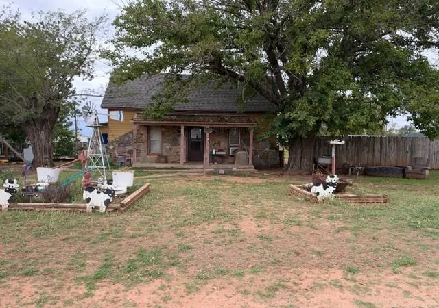 Photo 1 of Single family home for sale at 510 South 4th, Sentinel, OK 73664 | MLS# 1255645 | Listing updated on 2026-10-28