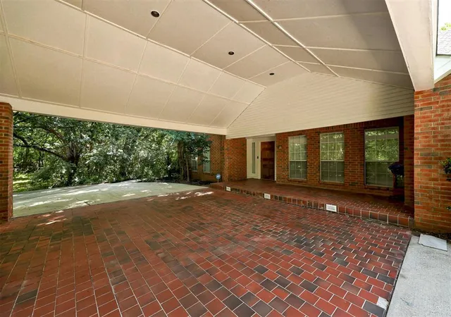 Photo 2 of Single family home for sale at 2607 Morning Glory Dr, Norman, OK 73026 | MLS# 1255646 | Listing updated on 2026-10-29
