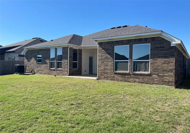 Photo 4 of Single family home for sale at 808 Scully Rd, Yukon, OK 73099 | MLS# 1255649 | Listing updated on 2026-10-27