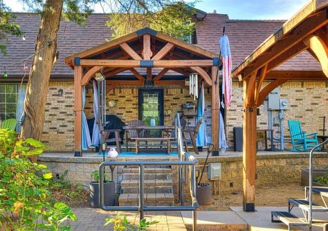 Photo 3 of Single family home for sale at 1107 Mockingbird Ln, Norman, OK 73071 | MLS# 1255661 | Listing updated on 2026-10-27