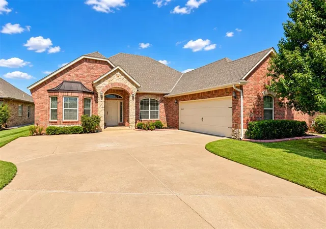 Single family home for sale at 8409 NW 124th Circle, Oklahoma City, OK 73142 | MLS# 1255666