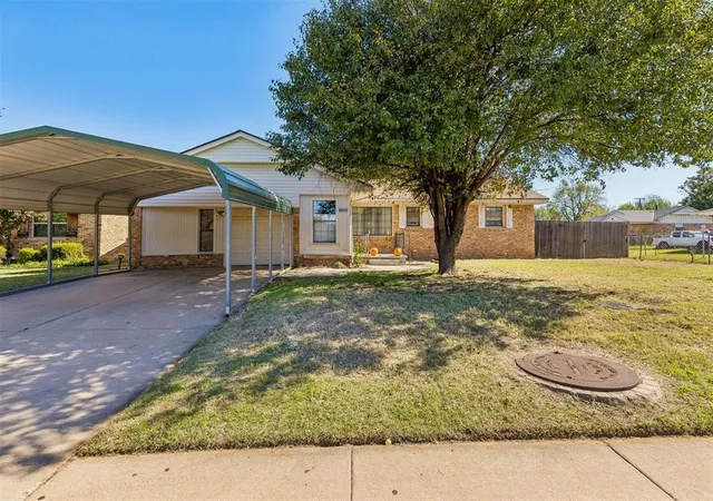 Photo 1 of Single family home for sale at 4800 N Ann Arbor Ave, Warr Acres, OK 73122 | MLS# 1255669 | Listing updated on 2026-10-30