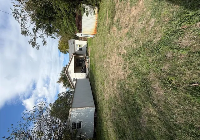 Photo 4 of Single family home for sale at 115 E Pulaski St, Shawnee, OK 74804 | MLS# 1255689 | Listing updated on 2026-10-29