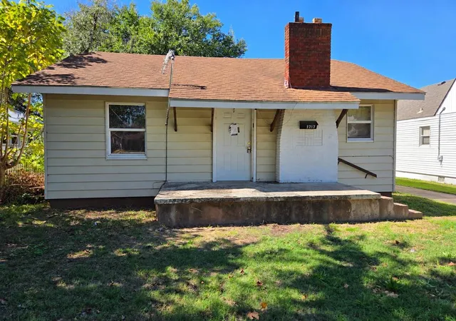 Photo 2 of Single family home for sale at 1717 S Keeler Ave, Bartlesville, OK 74003 | MLS# 1255700 | Listing updated on 2026-10-28