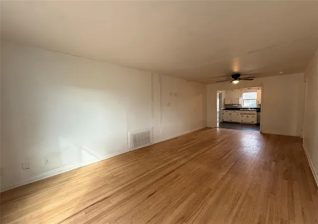 Photo 3 of Single family home for sale at 910 N Hightower St, Altus, OK 73521 | MLS# 1255702 | Listing updated on 2026-10-28